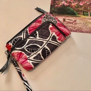 NWOT Vera Bradley wristlet